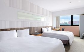 Sunny Hotel